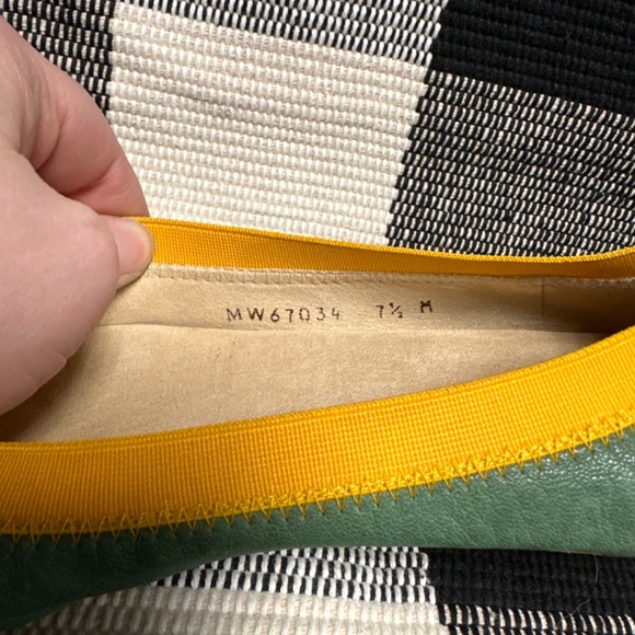 Stuart Weitzman euc green yellow leather ballerina round toe women’s flats shoes - Picture 5 of 7